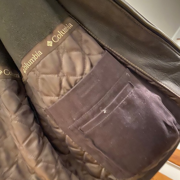 Men’s Columbia Leather Jacket - Picture 3 of 11